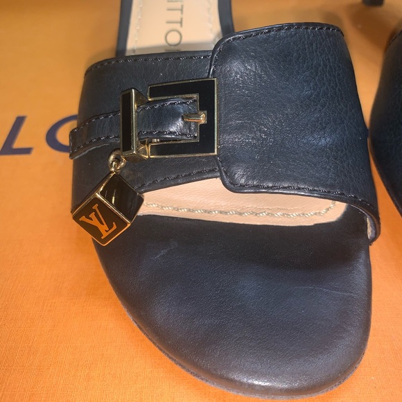 Louis Vuitton black leather dice mule heels - Picture 4 of 9